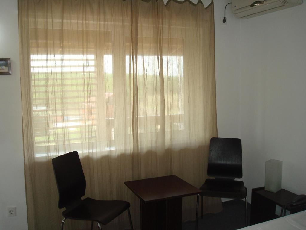 Pension Oasis Costinesti Buitenkant foto